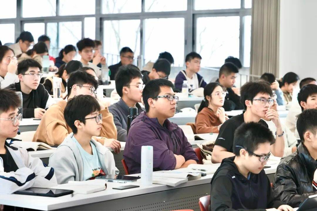 新学期,开课啦!一起看看深圳理工的课程新亮点